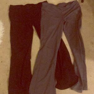 2 pairs of stretch pants
